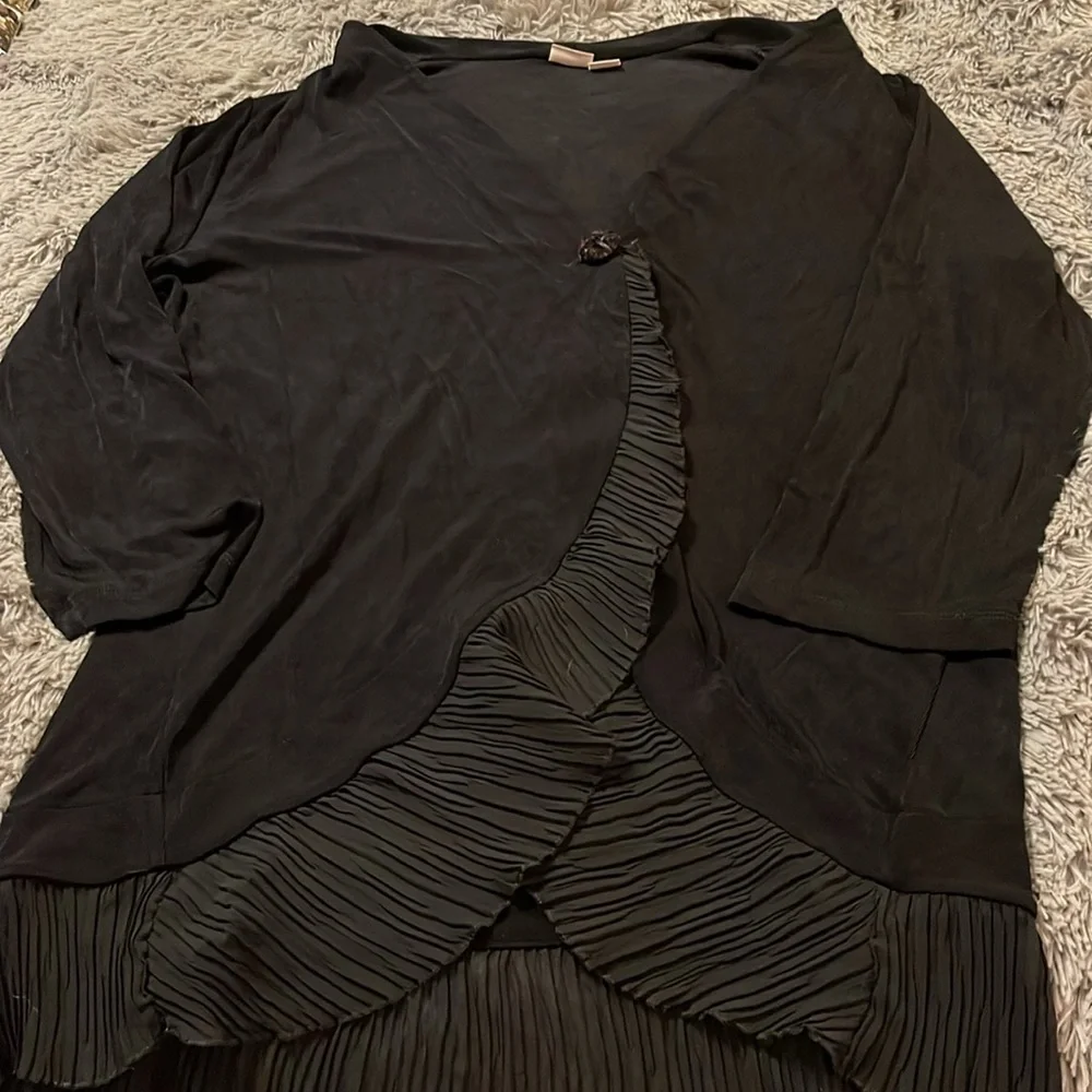 Beautiful Chico’s Traveler’s Cardigan w/stunning hem. - Picture 5 of 11